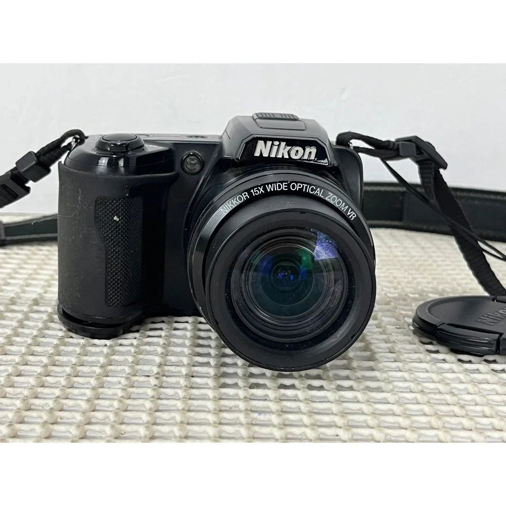 Nikon Coolpix‎ L105 Digital Camera 12MP Black Flawed